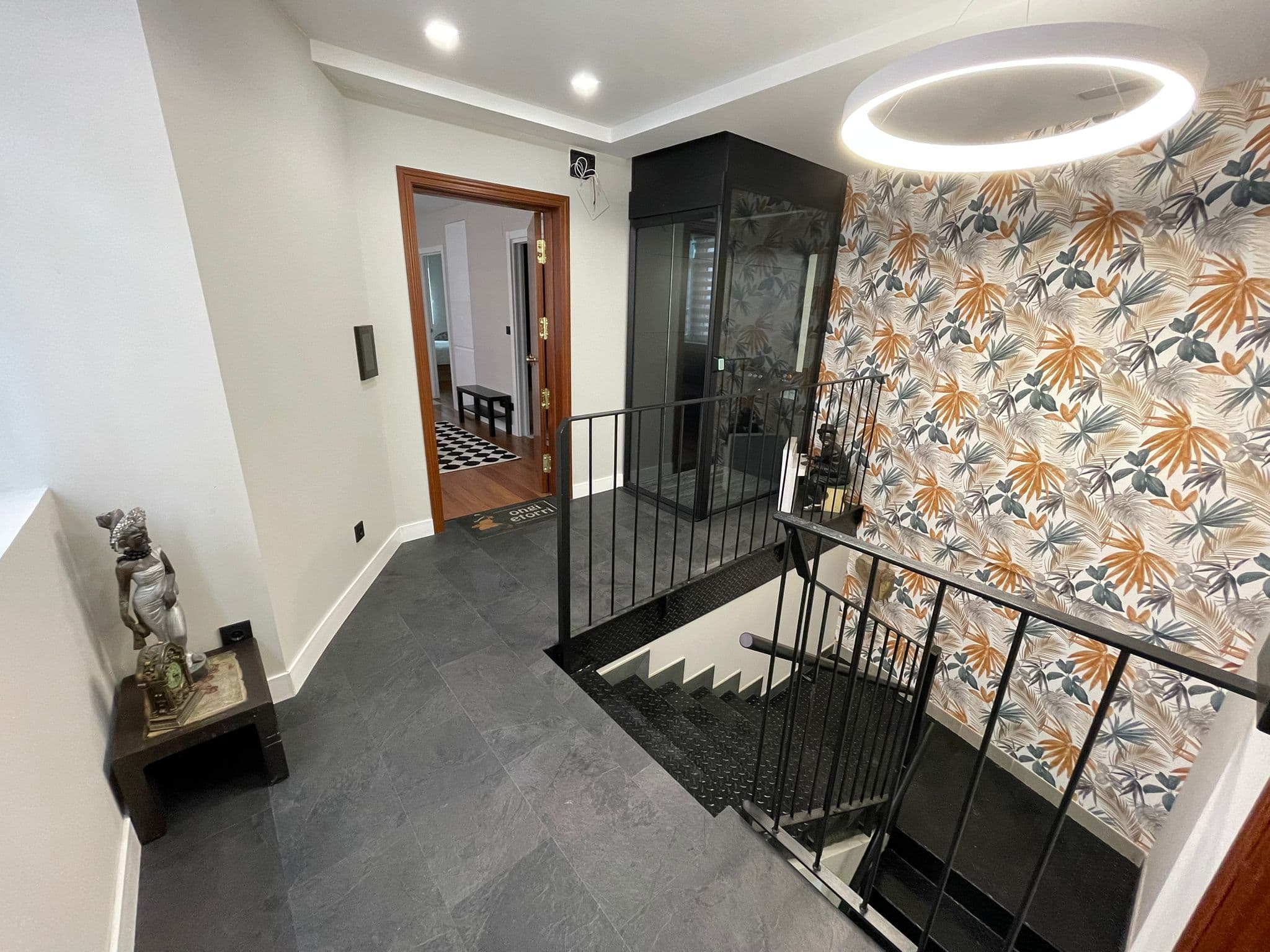 Vista exterior de los apartamentos Luce en Bilbao